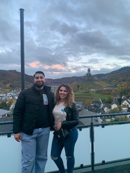 Foto: Yara en haar vriend tijdens zonsopgang